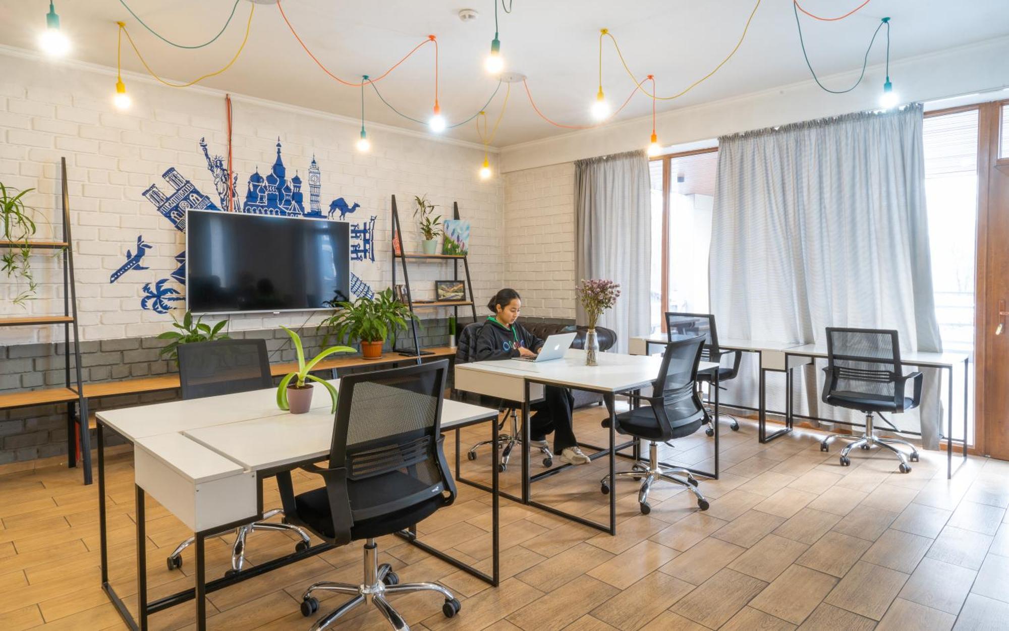 Ololofreelander Hostel&Coworking Bişkek Dış mekan fotoğraf