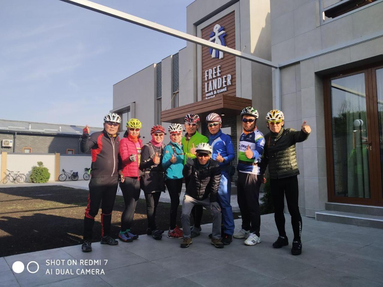Ololofreelander Hostel&Coworking Bişkek Dış mekan fotoğraf