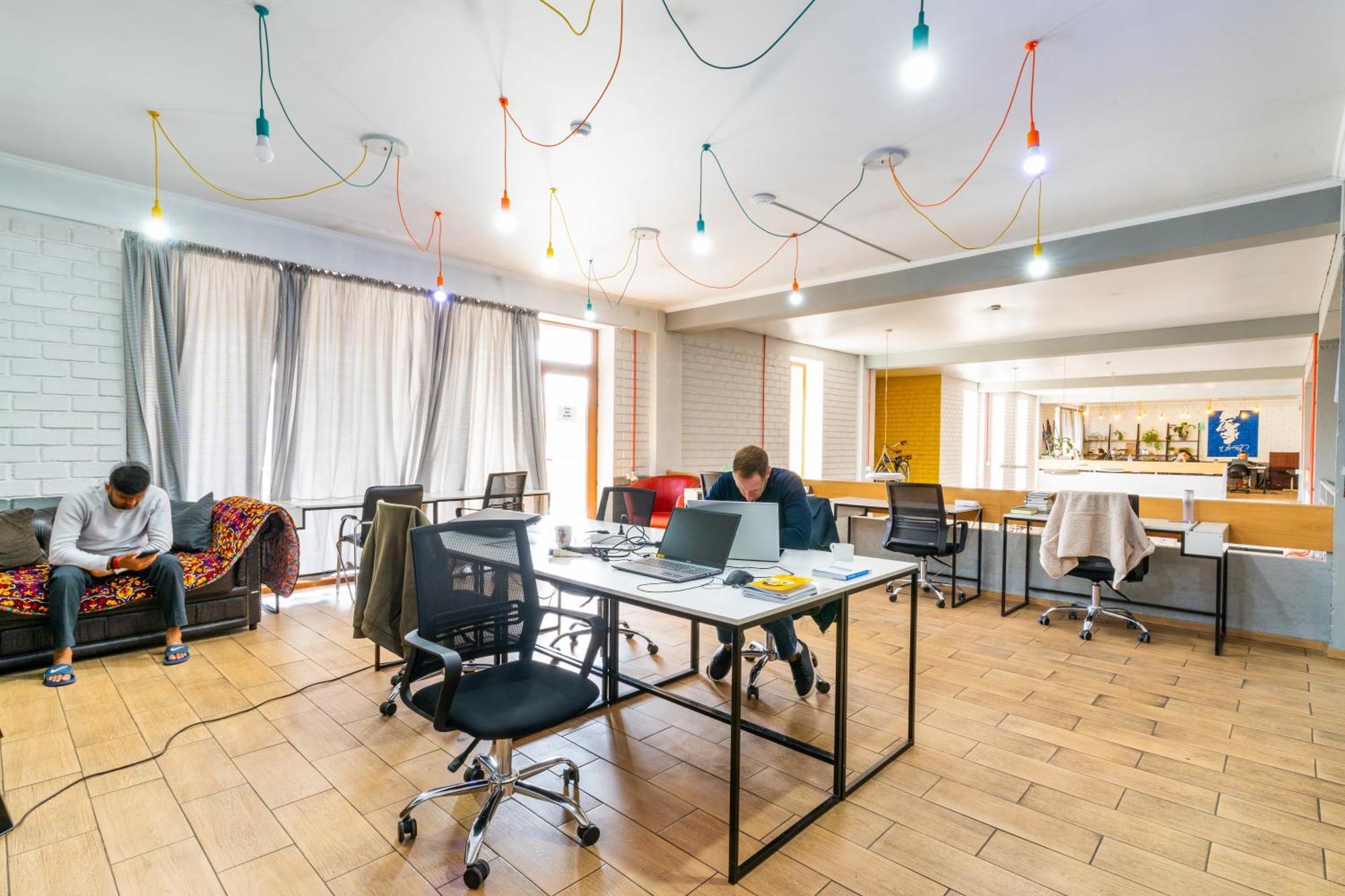 Ololofreelander Hostel&Coworking Bişkek Dış mekan fotoğraf